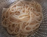 Foto langkah ke 1 dari resep 1166. Spaghetti Aglio Olio Udang.