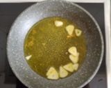 Foto del paso 2 de la receta: Revuelto de boletus con cebolla caramelizada