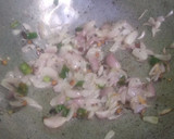சத்து மிகுந்த சிறுகீரை பொரியல் (Sirukeerai poriyal recipe in tamil) ரெசிபி ஸ்டேப் 4 புகைப்படம்