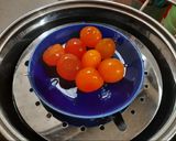 Hình bước làm 16 của món Bánh bông lan trứng muối chà bông sốt phô mai