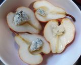 Foto del paso 2 de la receta: Peras frescas horneadas con miel, Gorgonzola y nueces variadas