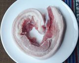 Hình bước làm 1 của món Thịt kho trứng (phiên bản nước tương)