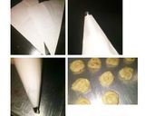 Foto langkah ke 4 dari resep Sagu Keju | model apa ini? | tapi enak lho 😀.