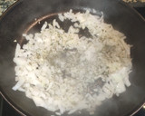 Foto del paso 2 de la receta: Merluza a la marinera