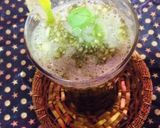 A picture of step 2 of Cucumber lemon cooler.