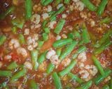 Foto langkah ke 4 dari resep Oseng pedas udang buncis.