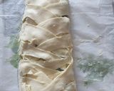 Foto del paso 4 de la receta Strudel de espinacas, bacon, huevo, piñones con mozzarella