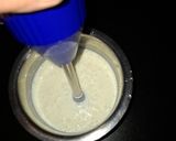 A picture of step 1 of Sweet Strawberry lassi.