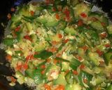 Foto del paso 3 de la receta: Tortilla de zapallito fit