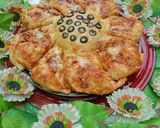 A picture of step 6 of Flower shape pizza bread.