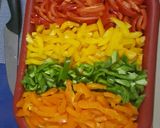 A picture of step 2 of Veggie prawn sauce.