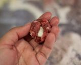 Foto del paso 5 de la receta Albóndigas de jamón y queso sin leche ni huevos en salsa de judías