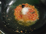 Telur Ceplok Bumbu Rendang