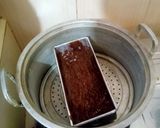 Foto langkah ke 4 dari resep Brownies Kukus dari Biskuit.