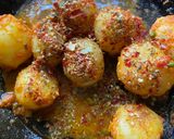 A picture of step 4 of Aloo Dum Chaat.