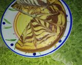 A picture of step 6 of Marbled yogurt cake.