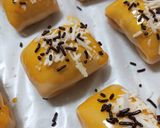 Foto langkah ke 6 dari resep Bolen Cokelat Keju Pisang Ambon.