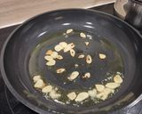 Foto del paso 1 de la receta: Brócoli con cherrys y albahaca