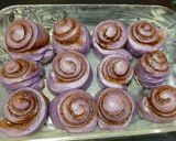 Foto langkah ke 5 dari resep Taro Cinnamon Roll.