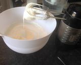 A picture of step 2 of Strawberry pavlova.