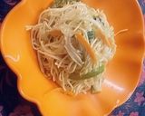 A picture of step 4 of Chilli garlic noodles.