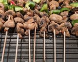 Foto langkah ke 3 dari resep Sate Jamur Champignon.