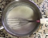 Foto del paso 3 de la receta: Tarta de crema pastelera y fresas (base pie de miel)