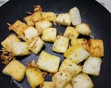 Gambar langkah 3 resipi Cabonara garlic bread.