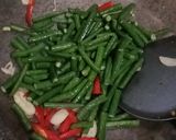 Foto langkah ke 3 dari resep Tumis Kacang Panjang Tempe Saus Tiram.