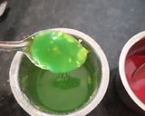 A picture of step 3 of Casata cup cake.