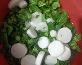 A picture of step 1 of Mooli ki bhaji.