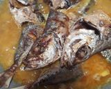 Foto langkah ke 3 dari resep Kembung belo bumbu kuning.