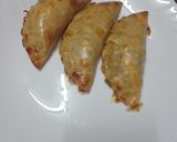 Foto del paso 9 de la receta: Empanadillas de cerdo con aceitunas negras y huevo duro