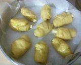 Foto langkah ke 4 dari resep Roti Unyil isi keju.
