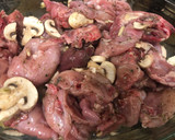 Foto del paso 2 de la receta: 377. Conejo asado con salsa gorgonzola (principal carne)