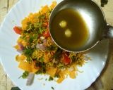 A picture of step 4 of Dahi Ragda Puri Chaat.
