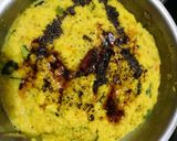 मसाला तडका खिचडी (masala tadka khichdi recipe in marathi) रेसिपी स्टेप 5 फोटो
