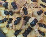 صورة لخطوة 3 من وصفة بطاطا كوشة بصوص بيضاء 😋