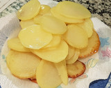 Foto del paso 2 de la receta: Rodaballo salvaje al horno con guarnición de patatas y cebolla