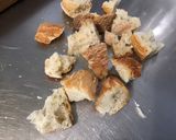 Une image de l'étape 1 de Chapelure aux épices italiennes (recette anti gaspi).