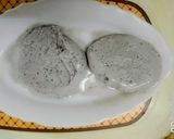 A picture of step 5 of Black Grapes Ice Cream.