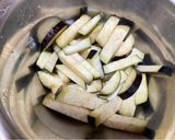 Foto del paso 2 de la receta: Berenjenas crujientes con Miel
