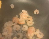 Foto del paso 3 de la receta: Espaguetis konjac con crema de queso azul y gambas