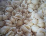 صورة لخطوة 7 من وصفة معكرونة اصداف بالجمبري 🍝🍤