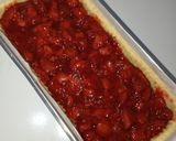 Foto langkah ke 5 dari resep Pie Strawberry.