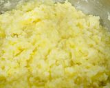A picture of step 2 of Ven Pongal.
