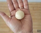मिल्क पेड़ा(Milk Peda recipe in Hindi) रेसिपी चरण 4 फोटो