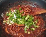 Foto langkah ke 7 dari resep Cumi saus tiram.