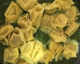 Foto del paso 5 de la receta: Tortellinis rellenos de calabaza en crema de espinacas y setas # fácil #rápida