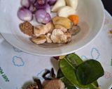 Foto langkah ke 1 dari resep Semur Betawi Ayam Tahu Telur.